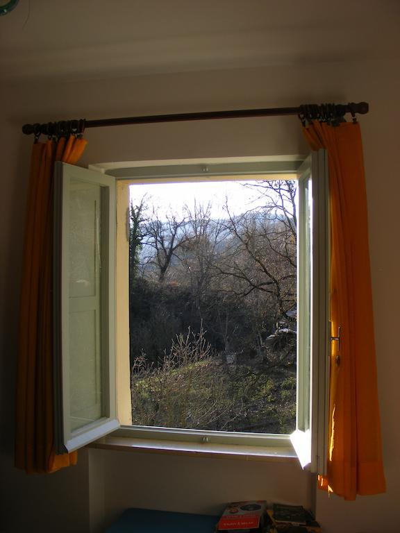 Bed & Breakfast La Gaggiaspina Nocera Umbra Værelse billede